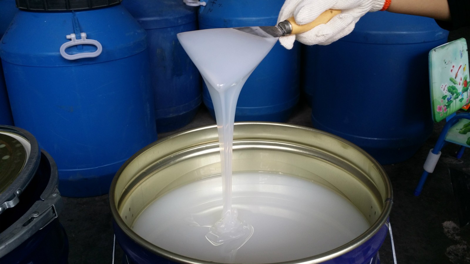 工業(yè)級模具硅膠膨脹怎么辦 ？